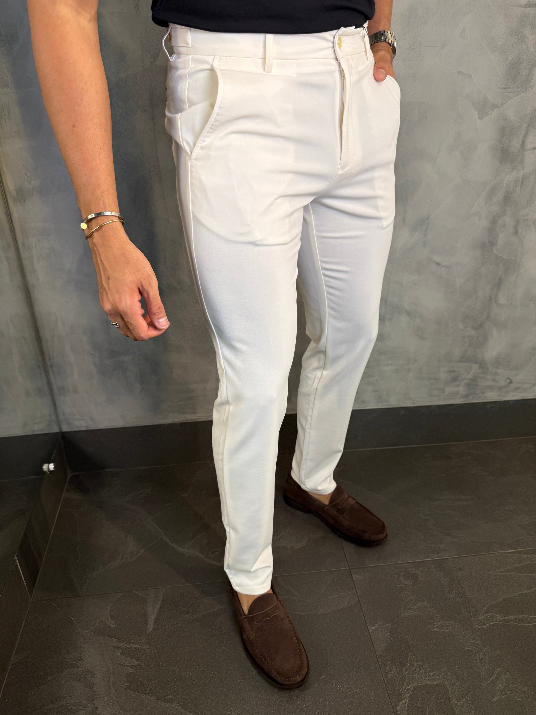 CALÇA ALF. SLIM STRETCH C/ AJUSTE BOTÃO PONTO H OFF WHITE