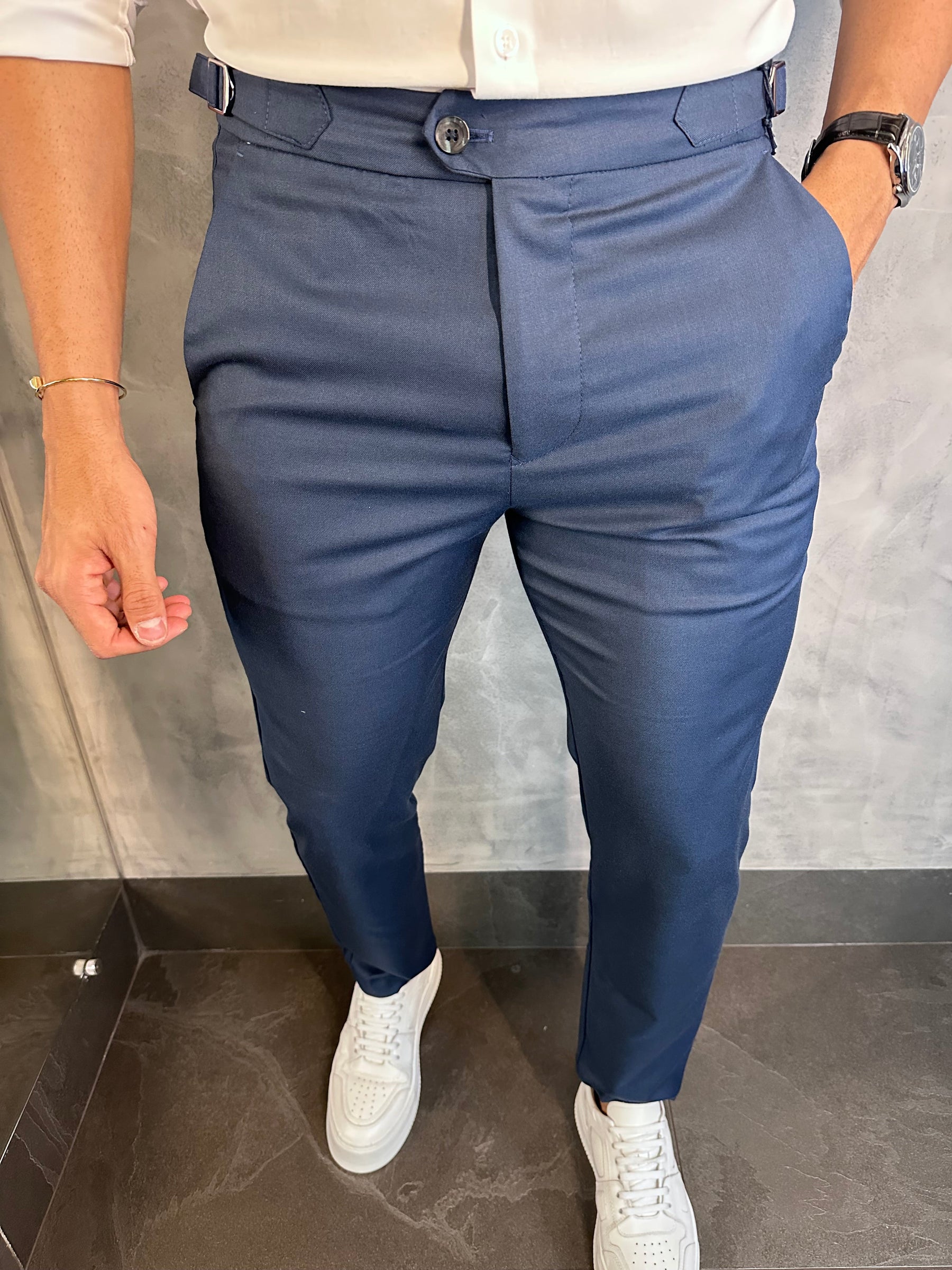 CALÇA ALF. SKINNY AJUSTE FIVELA PONTO H