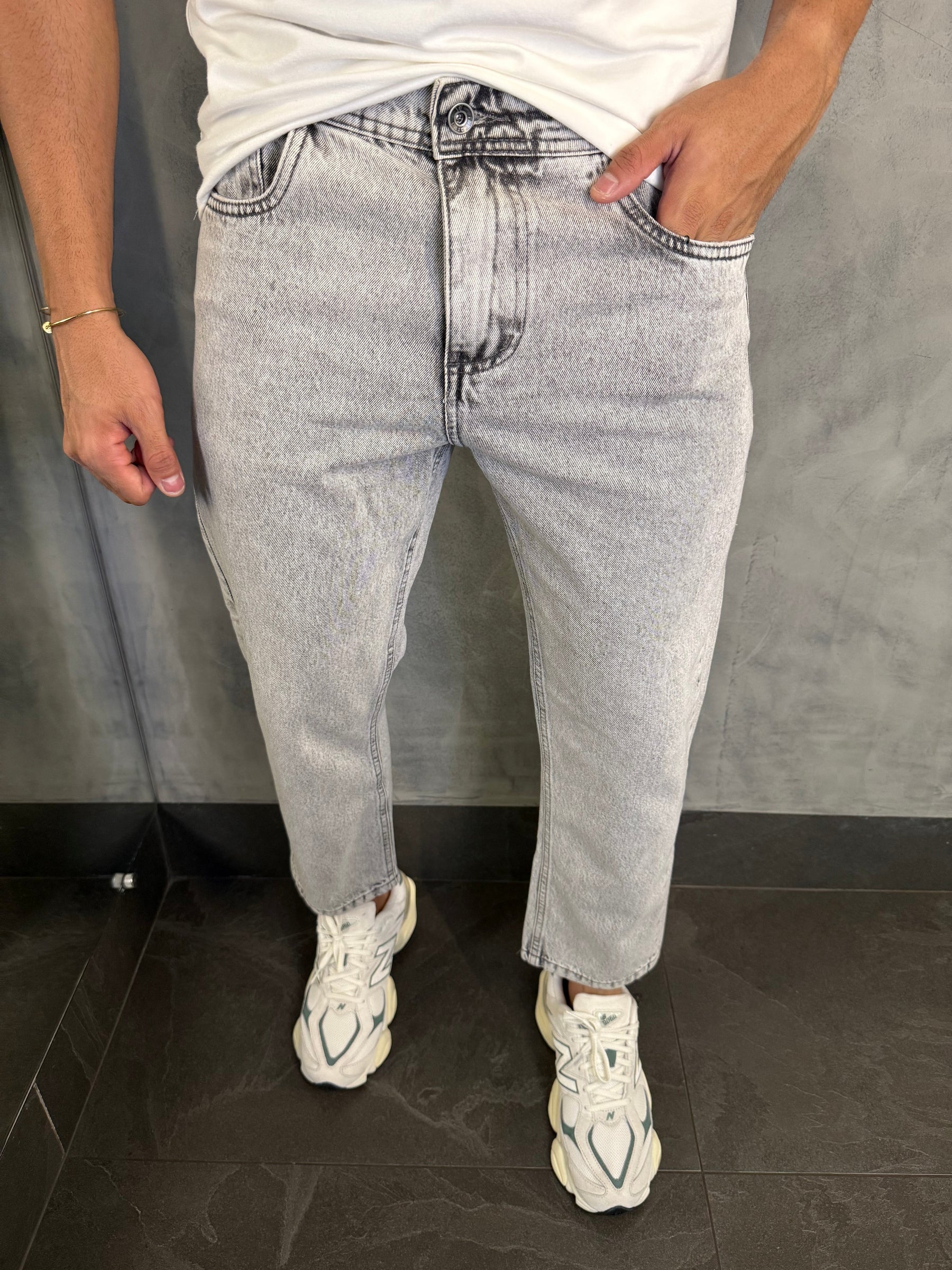 CALÇA JEANS SLIM CROPPED FOCATTO CINZA