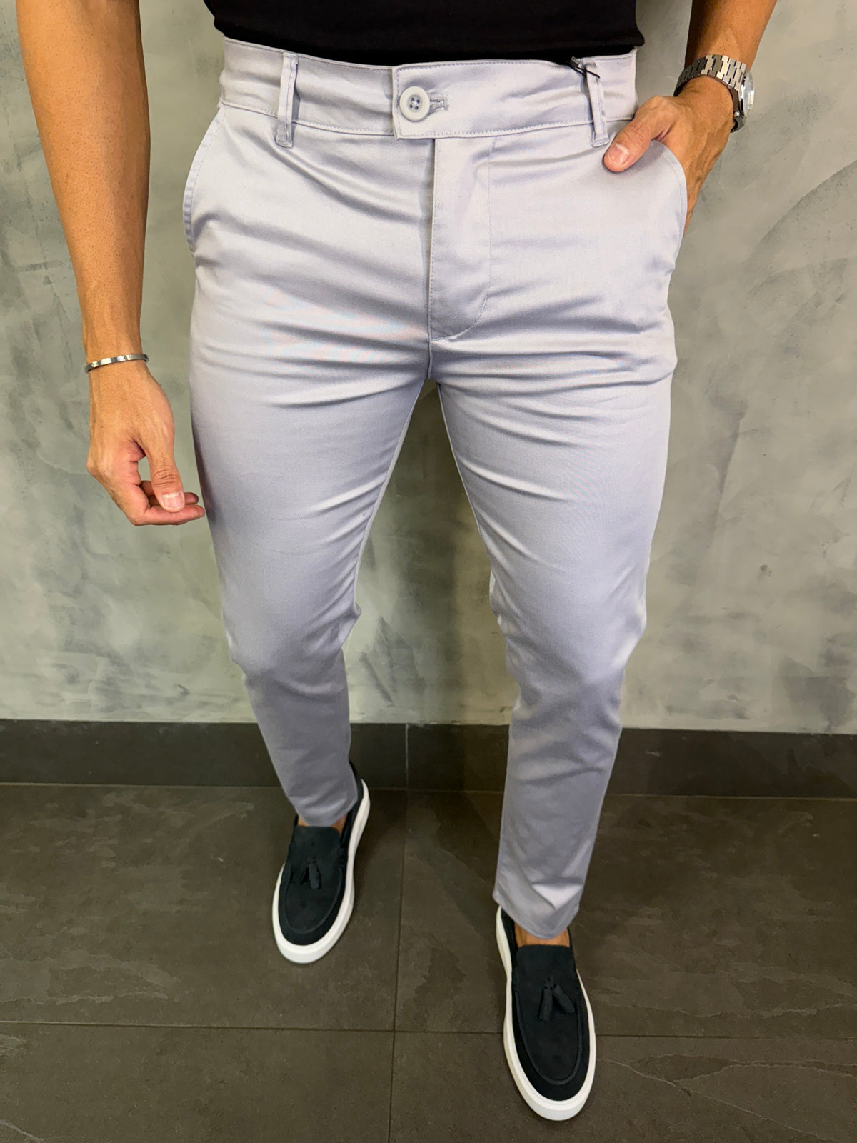 CALÇA SARJA ACETINADA PONTO H CINZA