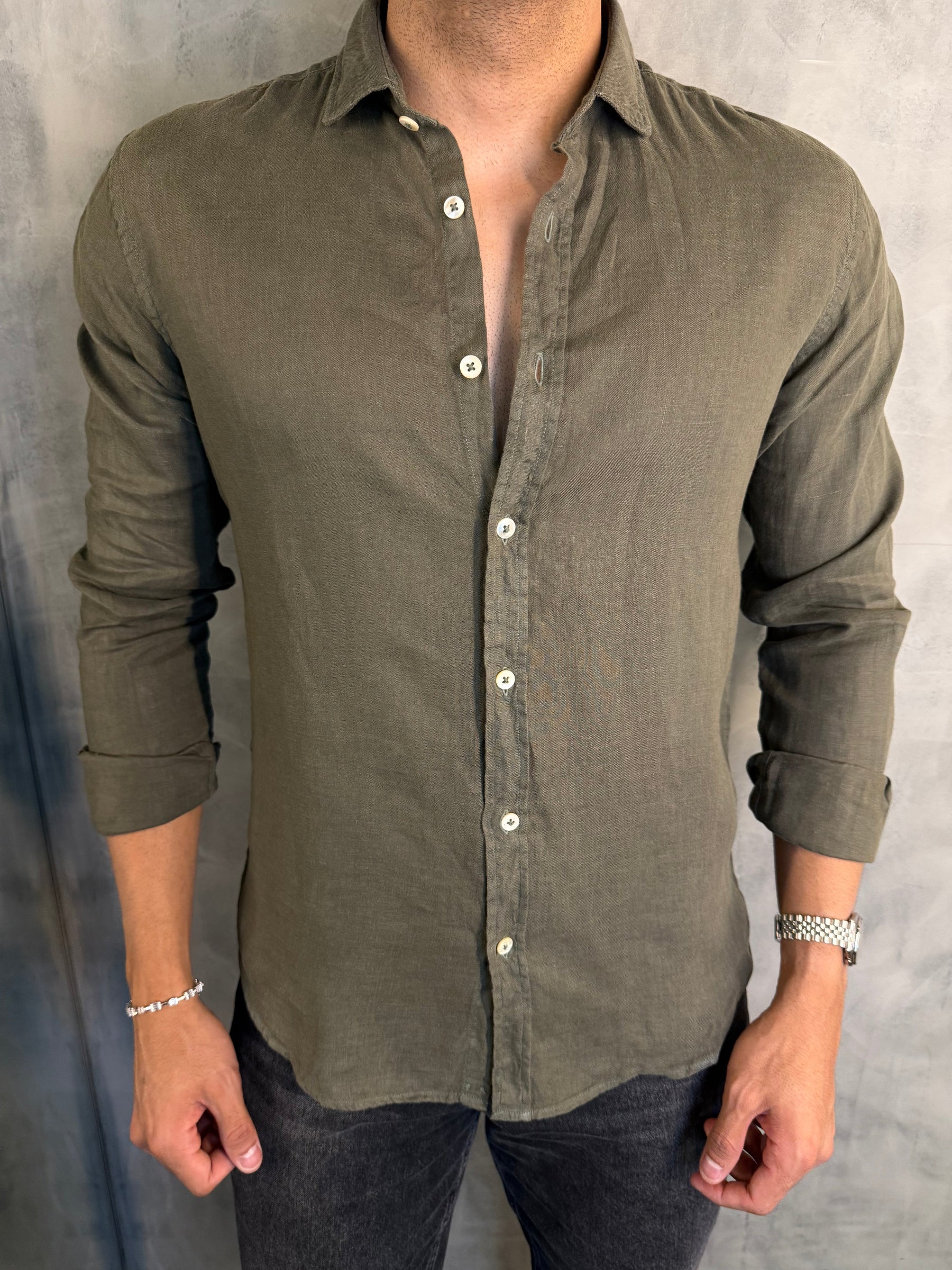 CAMISA M/L PURO LINHO PONTO H VERDE OLIVA
