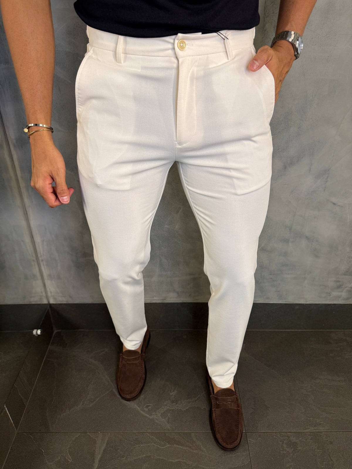 CALÇA ALF. SLIM STRETCH C/ AJUSTE BOTÃO PONTO H OFF WHITE