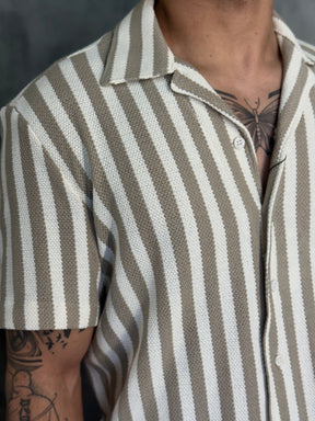 CAMISA M/C TRICOT CANELADA GOLA CUBANA PONTO H