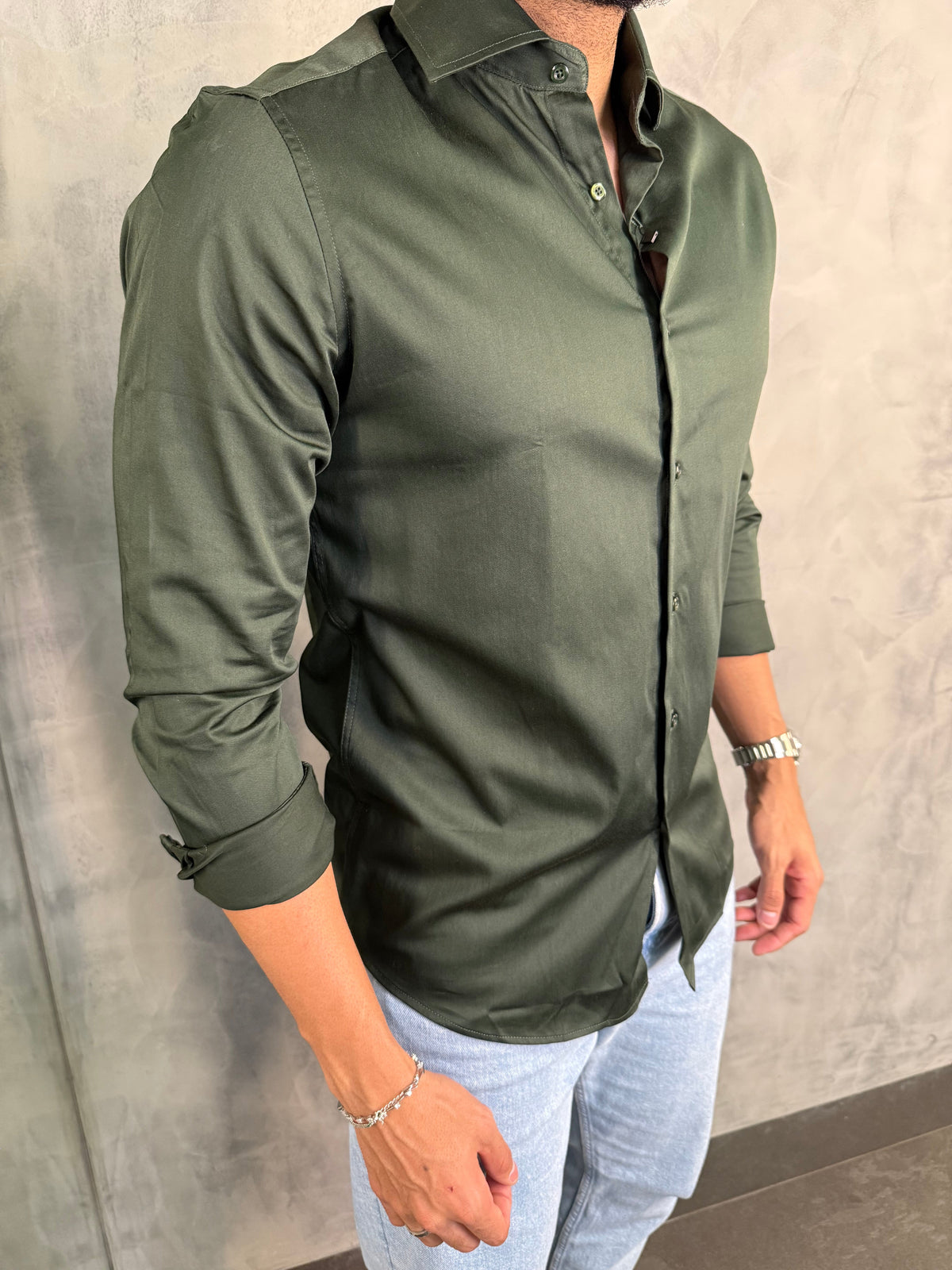 CAMISA M/L CETIM ELASTANO PONTO H VERDE