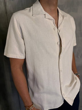 CAMISA M/C GOLA CUBANA LINHO COMFORT DLZ NATURAL