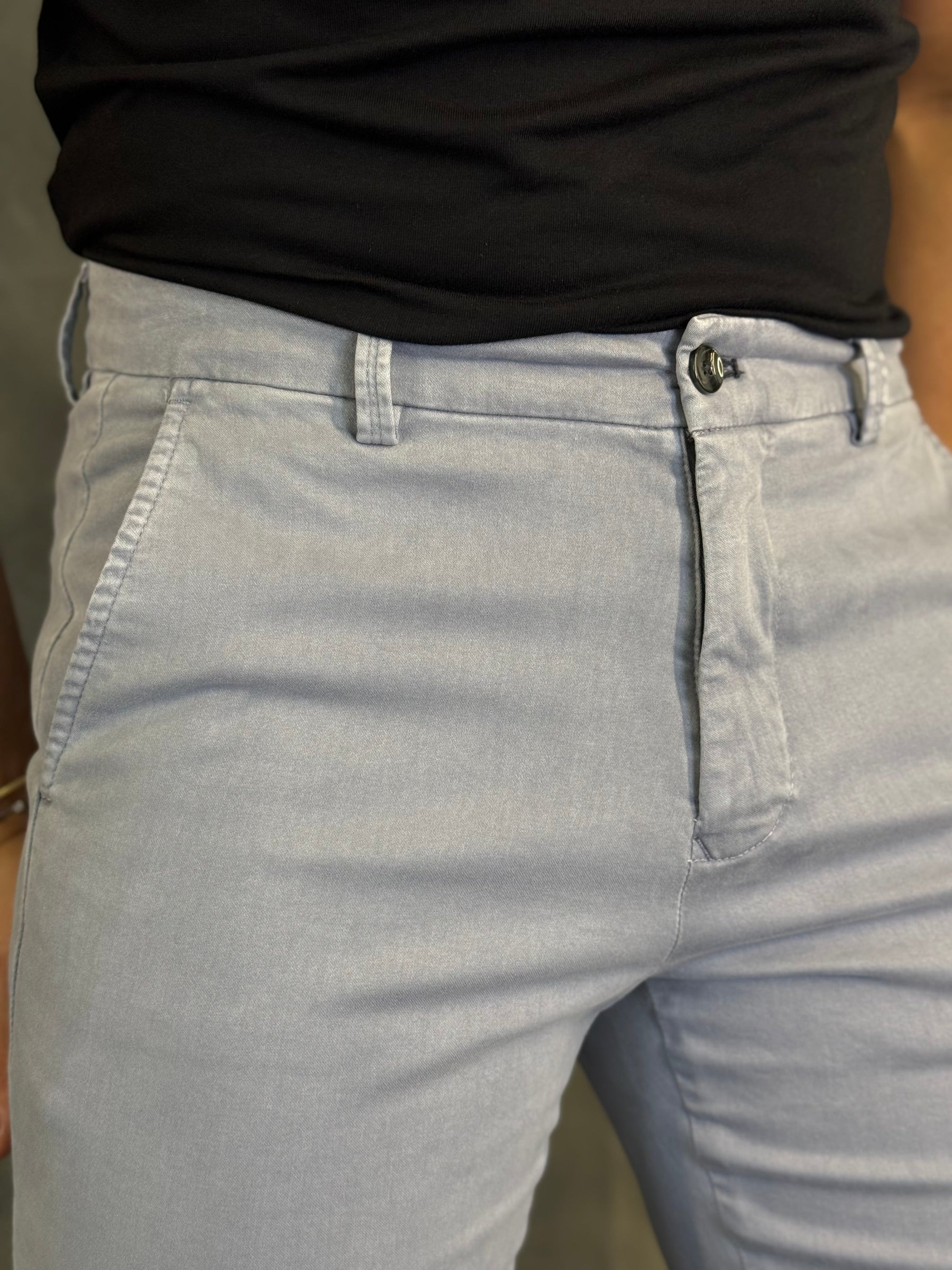 CALÇA ALF SARJA COMFORT SKINNY PONTO H NIMBUS