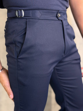 CALÇA ALF. MAQUINETADA SKINNY AJUSTE FIVELA PONTO H MARINHO