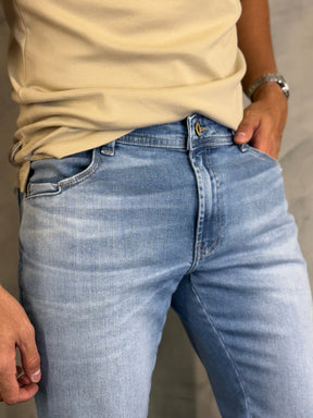 CALÇA JEANS SLIM SELECT DLZ JEANS CLARO