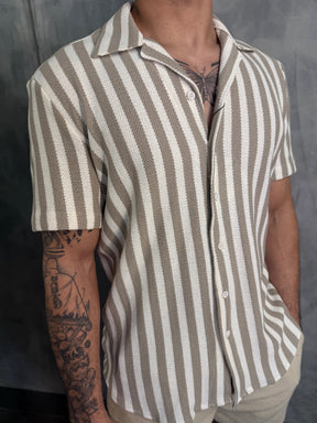 CAMISA M/C TRICOT CANELADA GOLA CUBANA PONTO H