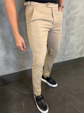 CALÇA ALF. MAQUINETADA SKINNY AJUSTE FIVELA PONTO H BEGE