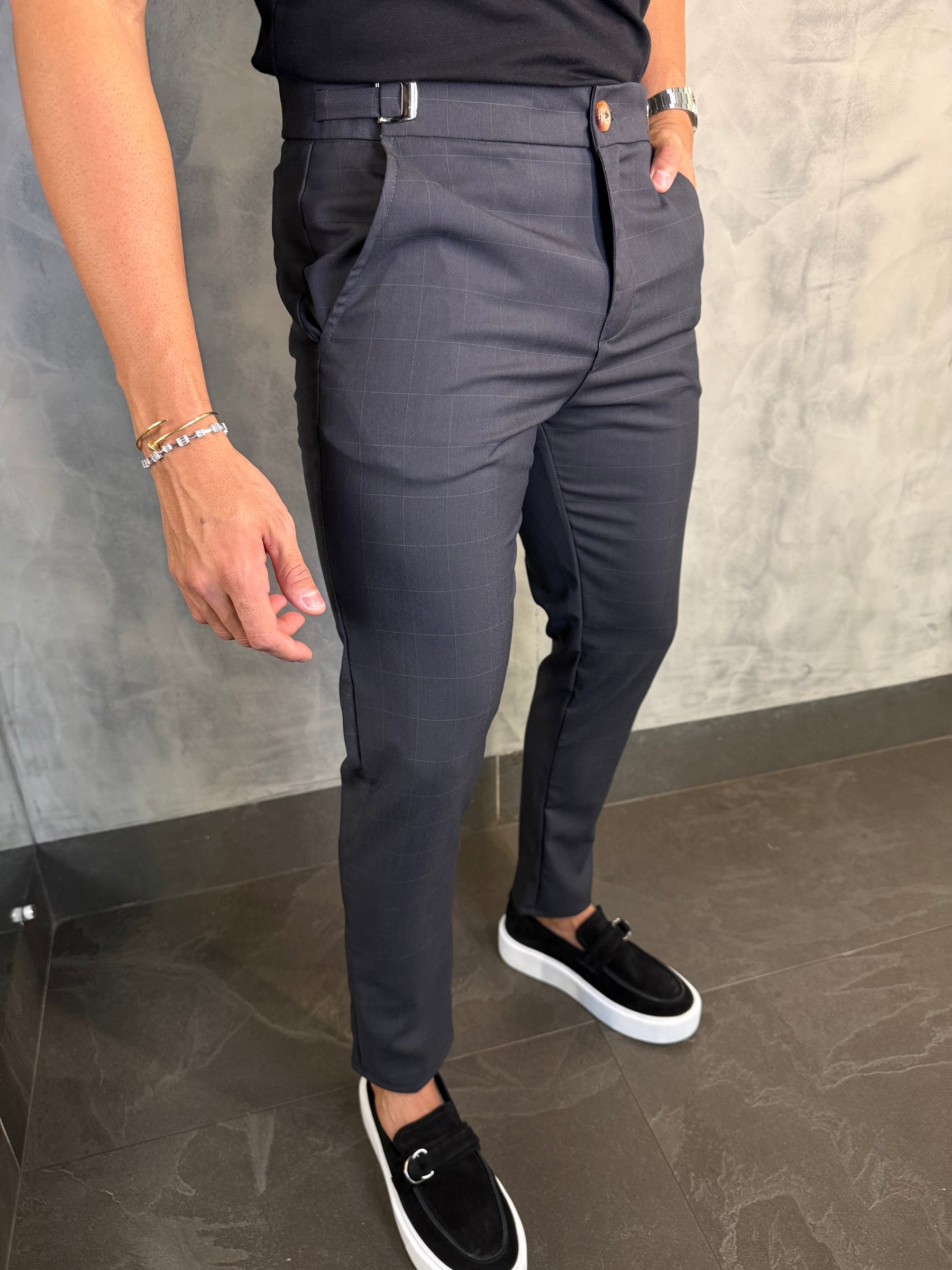 CALÇA ALF. ZURIQUE PONTO H PRETO