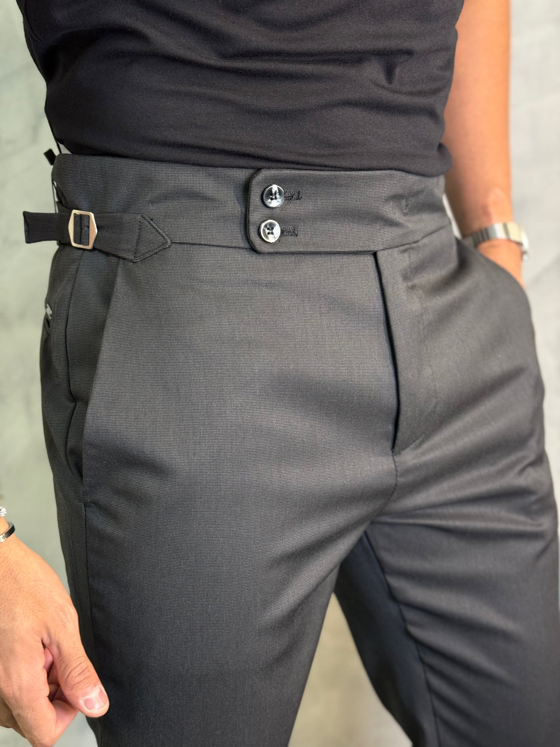 CALÇA ALF. GURKHA VERSALHES PONTO H PRETO