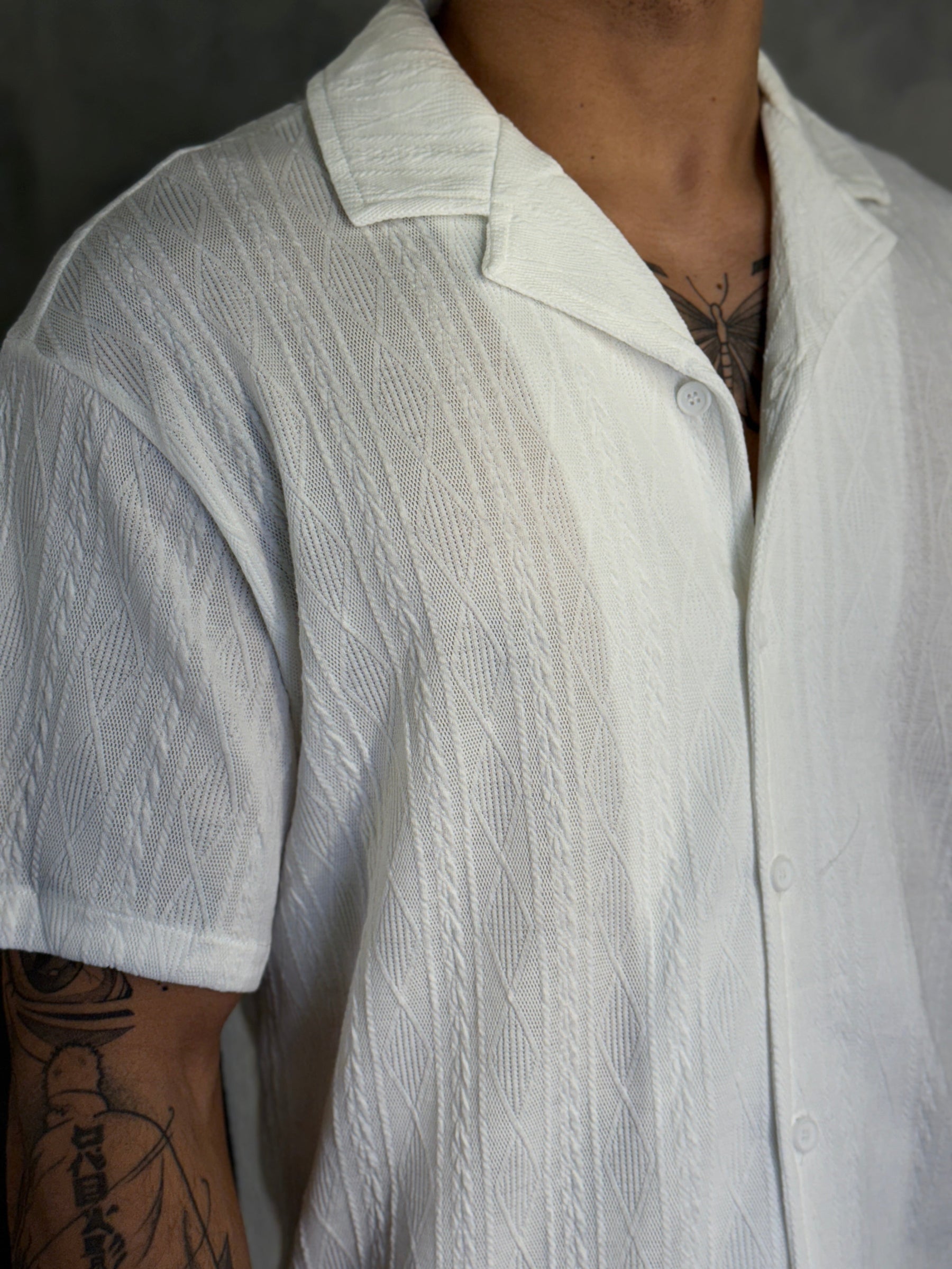 CAMISA M/C TRICOT TEXTURIZADA GOLA CUBANA PONTO H