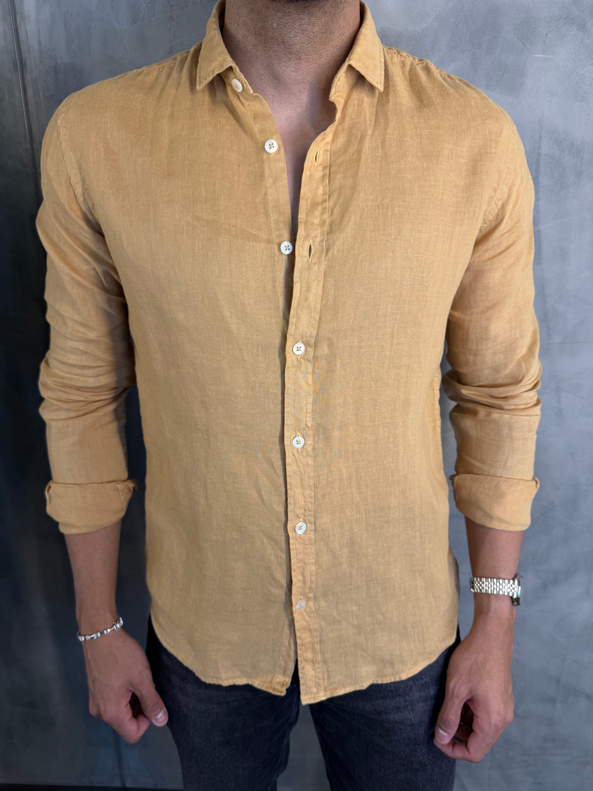 CAMISA M/L PURO LINHO PONTO H OCRE