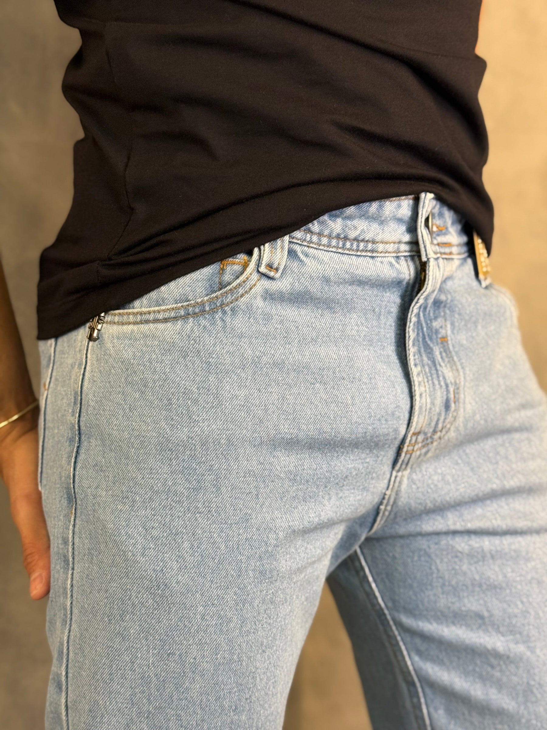 CALÇA JEANS RETA DGN JEANS CLARO