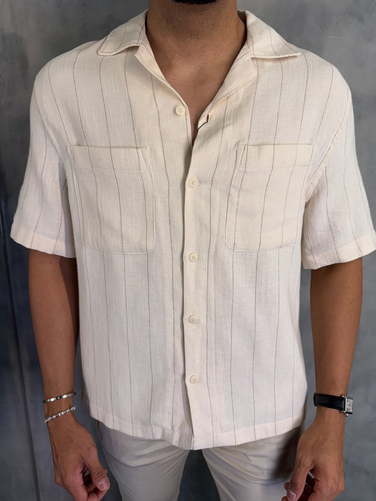 CAMISA M/C LINHO LISTRADO PONTO H OFF WHITE