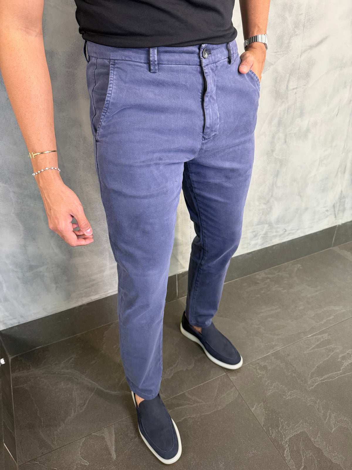 CALÇA ALF SARJA COMFORT SKINNY PONTO H MARINHO