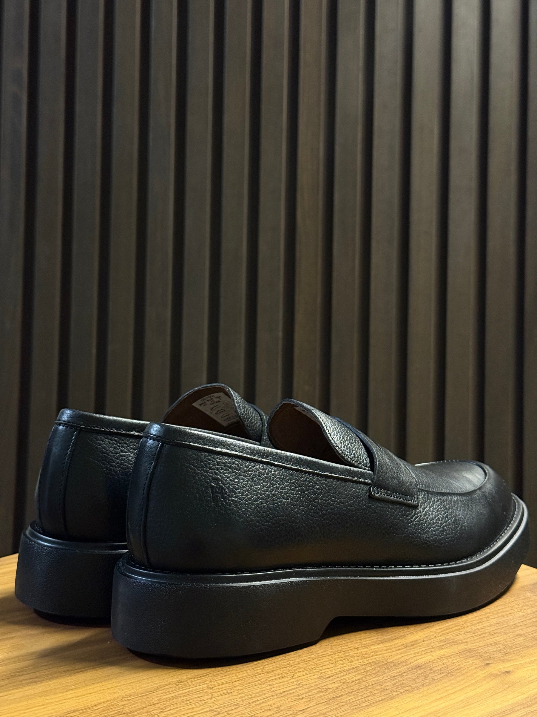 LOAFER TORINO COURO LISO PONTO H PRETO