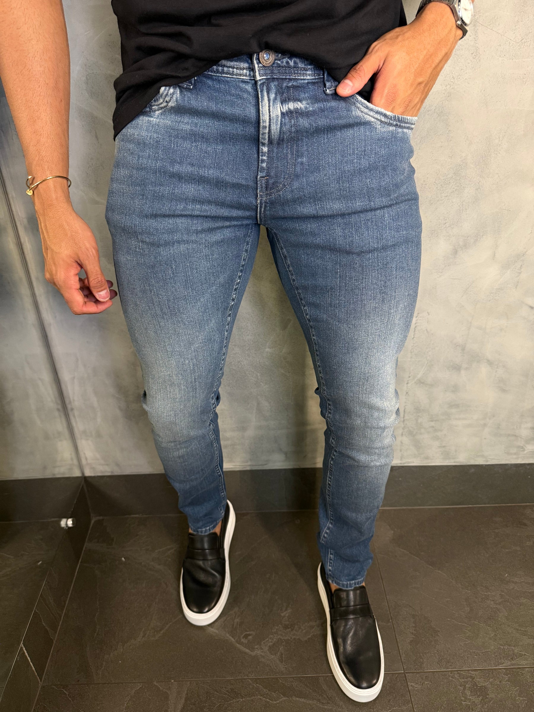 CALÇA JEANS SKINNY SW RESINADA DLZ AZUL MÉDIO