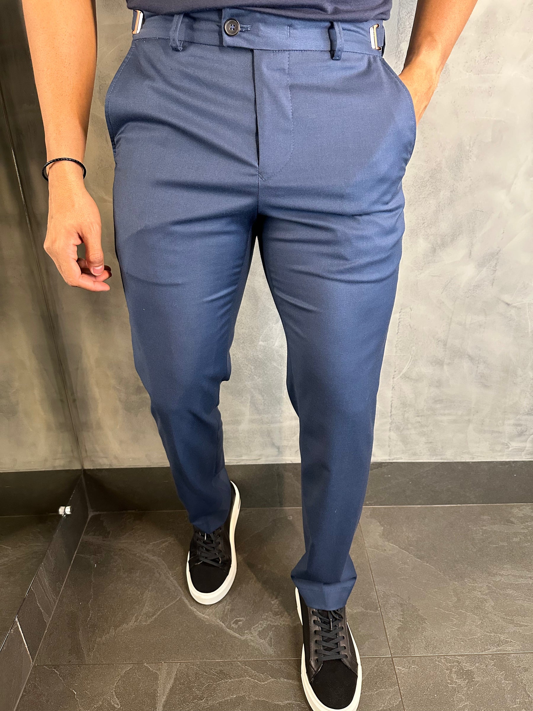 CALÇA ALF SLIM STRETCH C/ AJUSTE FIVELA BAREZY
