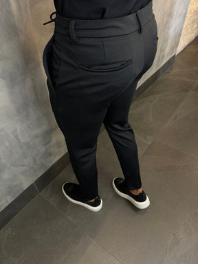 CALÇA SLIM MALHA NEOPRENE STRETCH C/ CADARÇO BAREZY